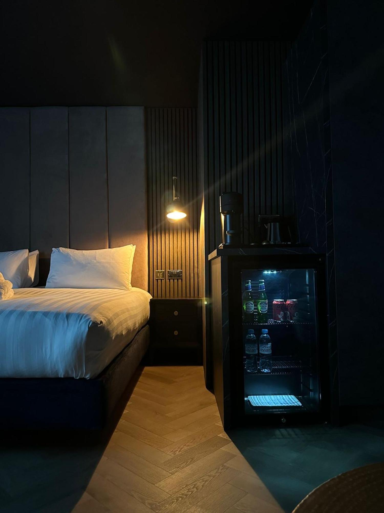 Secret Suites Ланкастер Екстер'єр фото