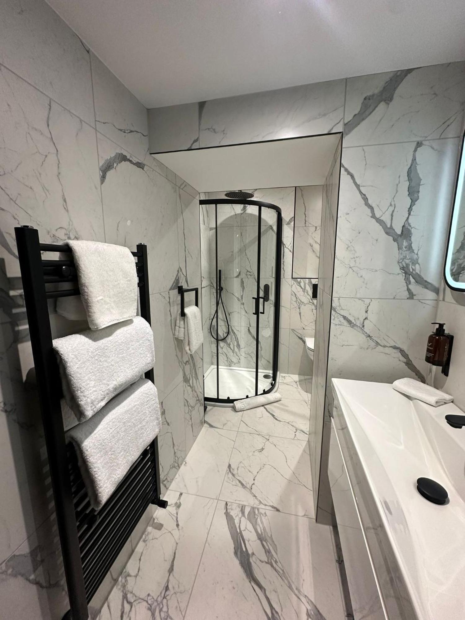 Secret Suites Ланкастер Екстер'єр фото
