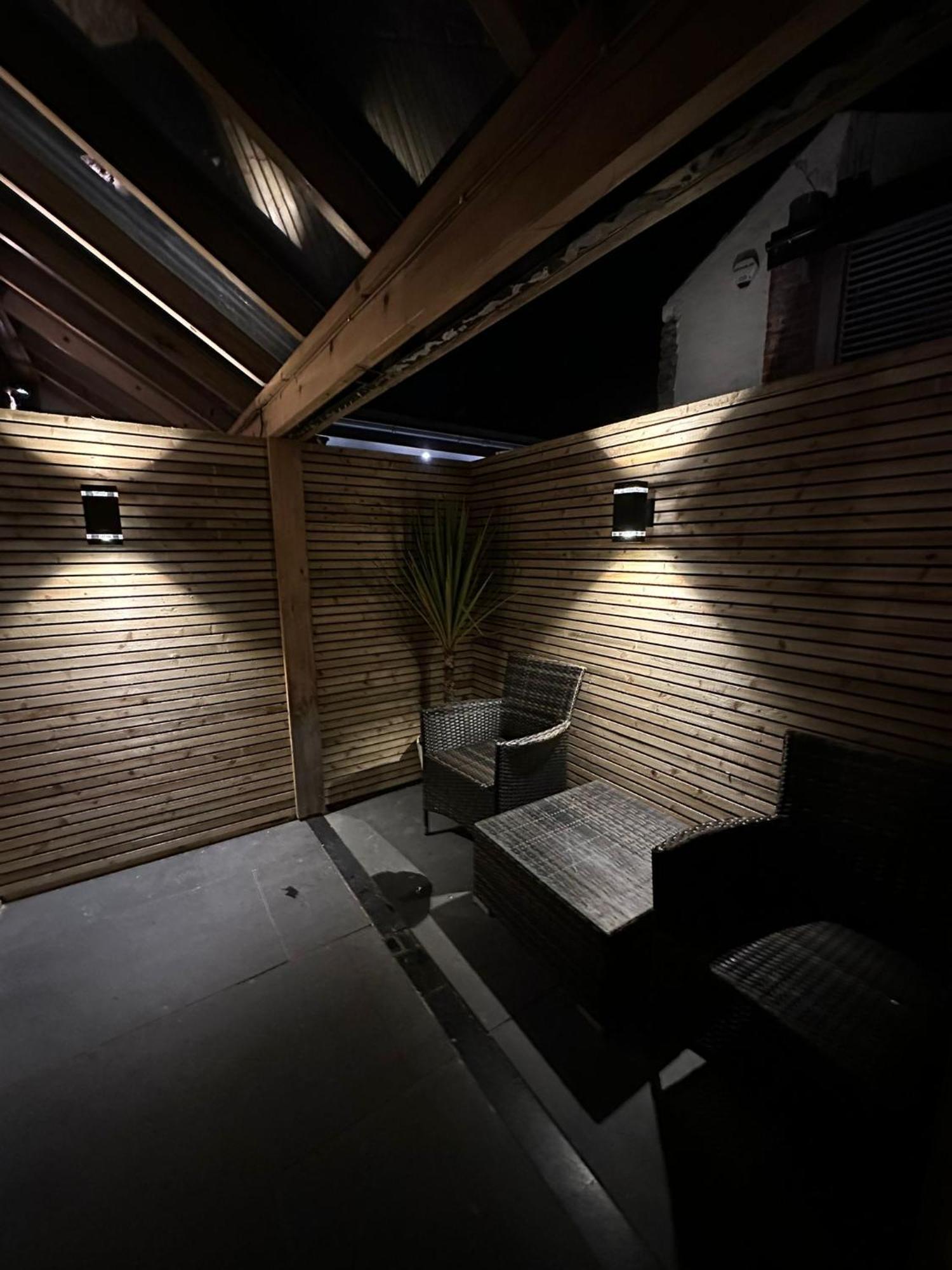 Secret Suites Ланкастер Екстер'єр фото