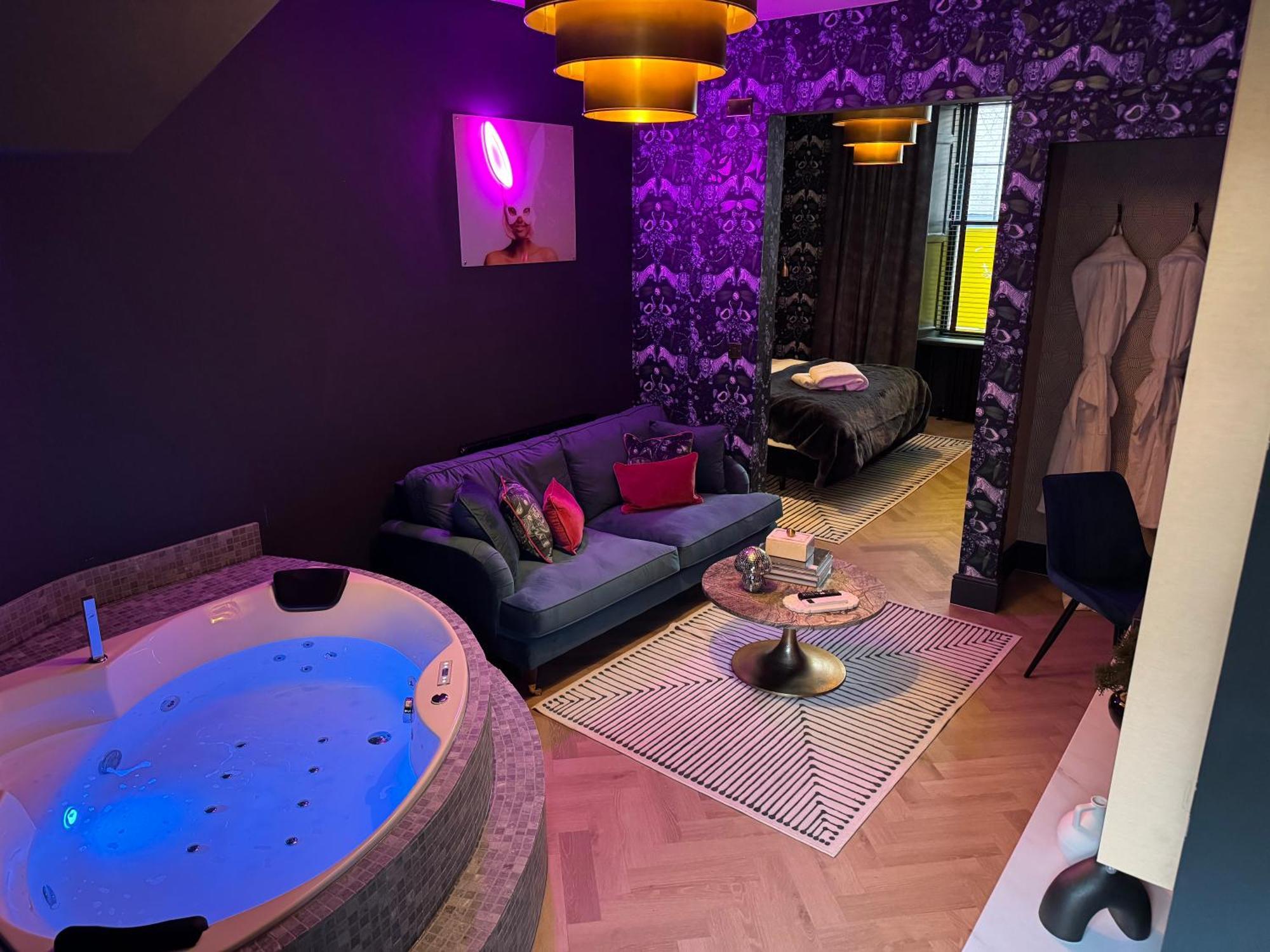 Secret Suites Ланкастер Екстер'єр фото